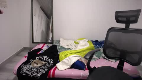 Plux online show from 11.02.25