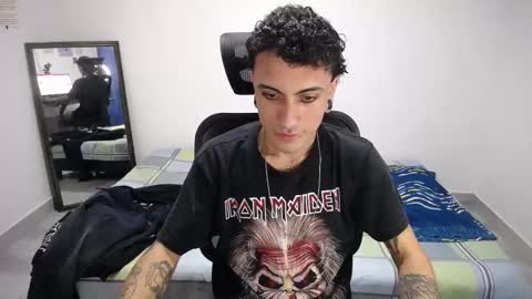 Plux online show from 12.21.25