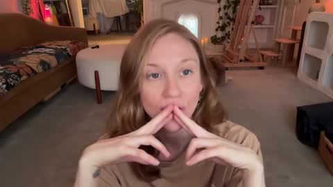 Pretend online show from 11.06.25