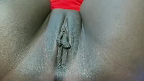 Snapshot of pretty5552 chatting on 10.10.25 pretty5552 online show from 10.10.25