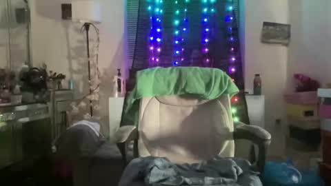 Yasmine pretty online show from 03.13.26