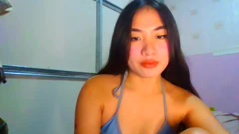 Snapshot of pretty_am chatting on 05.16.26 pretty_am online show from 05.16.26