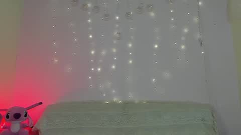 pretty_and_strong online show from 10.13.25