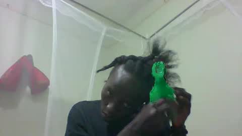 pretty_betty_ online show from 02.02.25