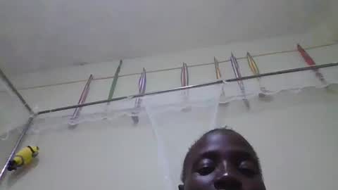 pretty_betty_ online show from 02.10.25