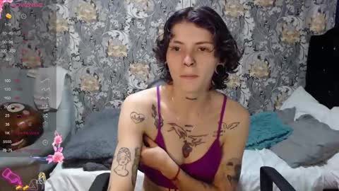 pretty_cristal22 online show from 06.07.26