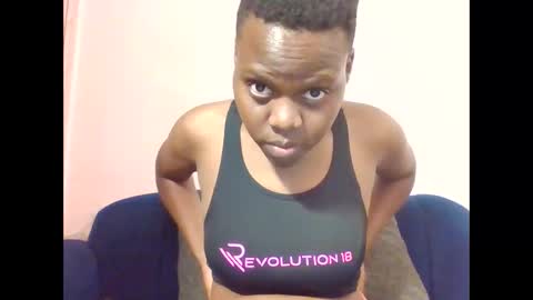 Snapshot of pretty_ebony23 chatting on 05.25.26 chocolatebby90 online show from 05.25.26