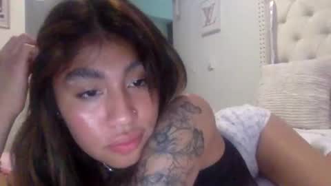 Snapshot of pretty_girl828687 chatting on 04.10.26 pretty_girl828687 online show from 04.10.26