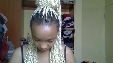 Snapshot of pretty_jazmine chatting on 05.19.26 Jaz online show from 05.19.26