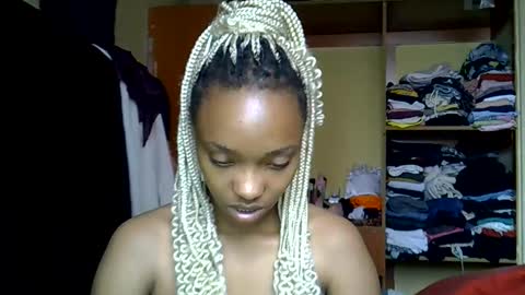 Snapshot of pretty_jazmine chatting on 05.25.26 Jaz online show from 05.25.26