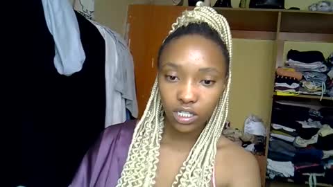 Snapshot of pretty_jazmine chatting on 05.27.26 Jaz online show from 05.27.26