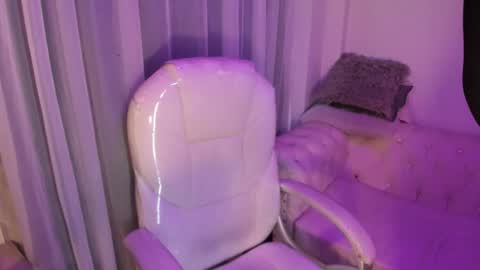 pretty online show from 02.07.26