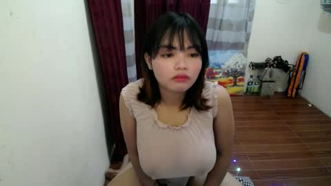 Snapshot of pretty_little_baby18 chatting on 06.26.26 Venus online show from 06.26.26