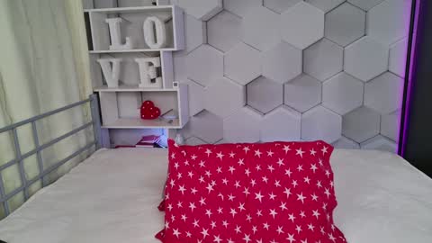 Snapshot of pretty_marta chatting on 01.27.25 Pretty Marta online show from 01.27.25