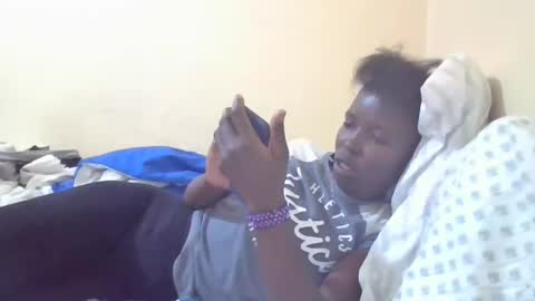 pretty_petite_ebony online show from 01.11.25