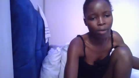 Snapshot of pretty_petite_ebony chatting on 04.26.26 pretty_petite_ebony online show from 04.26.26