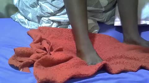 Snapshot of pretty_shalley chatting on 11.17.25 pretty_shalley online show from 11.17.25