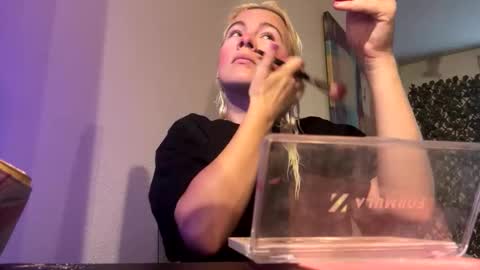 Missy  Jack online show from 04.19.26