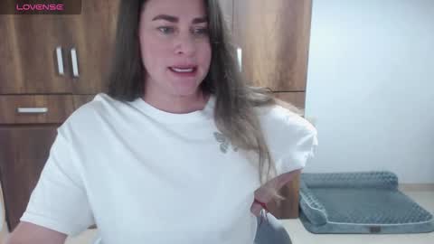 Maleja Alaros online show from 10.14.25