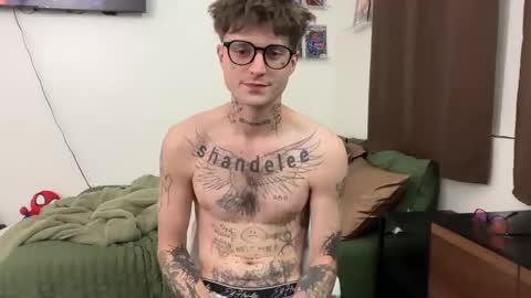 pretty boy online show from 03.31.26