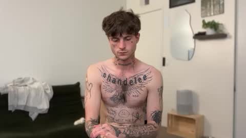 pretty boy online show from 04.30.26