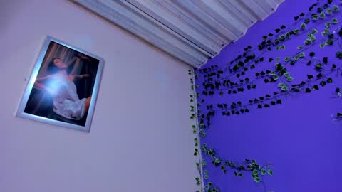 Snapshot of prettybunnies08 chatting on 02.08.25 Enzo Denis online show from 02.08.25