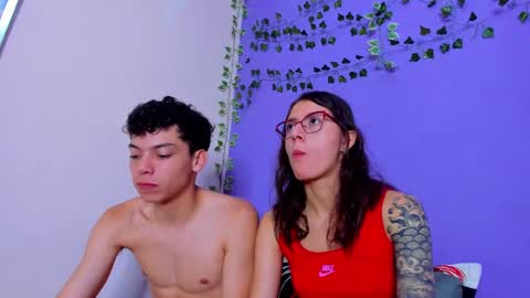 Snapshot of prettybunnies08 chatting on 03.05.25 Enzo Denis online show from 03.05.25