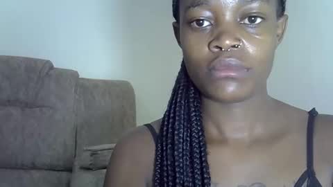 Snapshot of prettycandy4 chatting on 11.01.25 prettycandy4 online show from 11.01.25