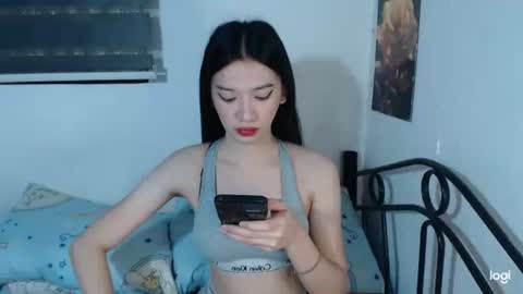 Snapshot of prettycumnotes69 chatting on 04.17.26 ASHLEY online show from 04.17.26