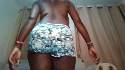 prettydulce online show from 09.18.25