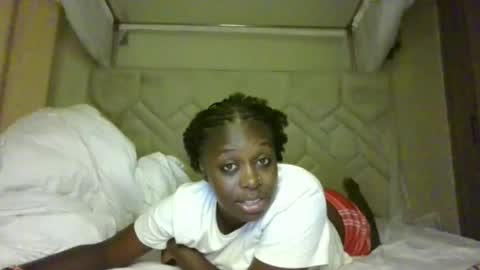 prettydulce online show from 03.29.26