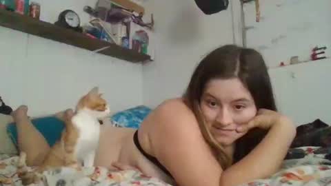 Pretty Estrella online show from 09.19.25