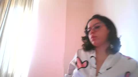 prettyjulliette online show from 10.22.25