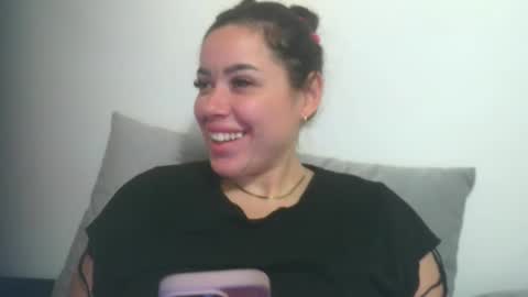 prettyjulliette online show from 12.01.25