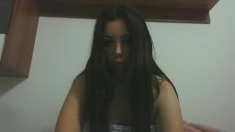 prettyjulliette online show from 04.06.26