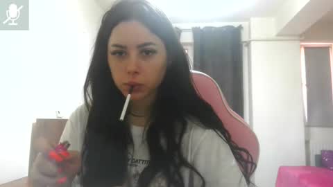 Snapshot of prettyjulliette chatting on 06.15.26 prettyjulliette online show from 06.15.26