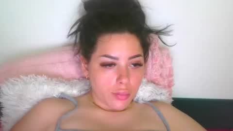 Snapshot of prettyjulliette chatting on 06.22.26 prettyjulliette online show from 06.22.26