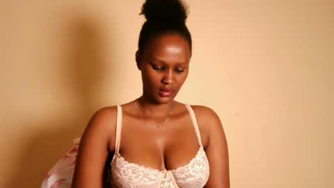 Snapshot of prettykeilaa chatting on 02.02.26 prettykeilaa online show from 02.02.26