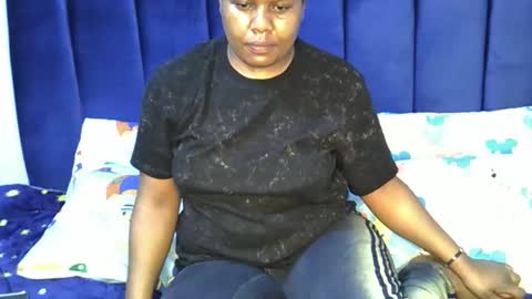 prettymel_ online show from 09.27.25