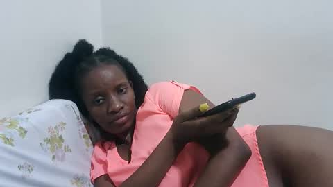 Snapshot of prettynana2 chatting on 01.08.26 nana online show from 01.08.26