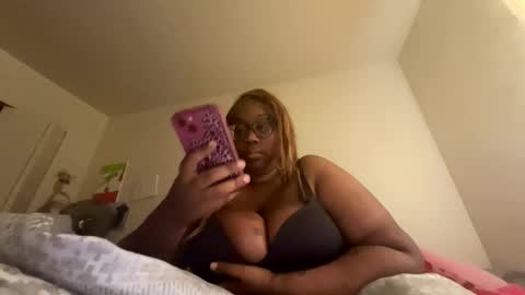Prettypoohxo online show from 04.05.26
