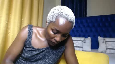 Snapshot of prettyquee chatting on 05.13.26 sasha online show from 05.13.26