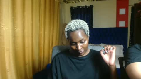 Snapshot of prettyquee chatting on 06.25.26 sasha online show from 06.25.26