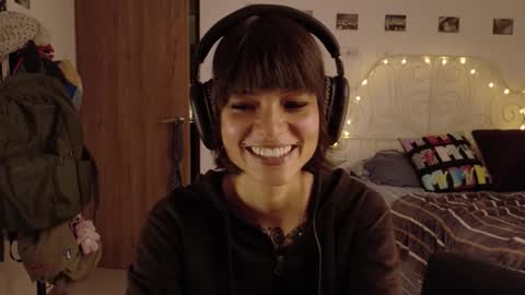 Juli online show from 03.18.26