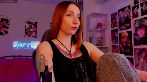 Snapshot of prettyreckess chatting on 12.30.24 Mila -NONUDE MODEL online show from 12.30.24
