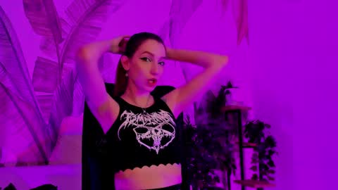 Snapshot of prettyreckess chatting on 01.09.25 Mila -NONUDE MODEL online show from 01.09.25