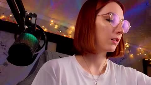 Mila -NONUDE MODEL online show from 12.17.25