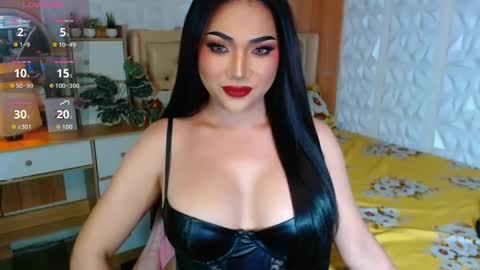 Snapshot of prettysexymaria chatting on 11.17.25 prettysexymaria online show from 11.17.25