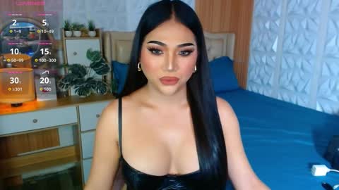 Snapshot of prettysexymaria chatting on 11.24.25 prettysexymaria online show from 11.24.25