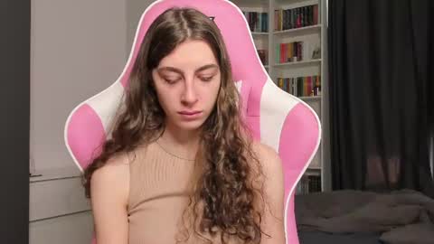 Snapshot of prettysomething chatting on 06.23.26 Sophie next stream will be at Monday i will wait you guys online show from 06.23.26